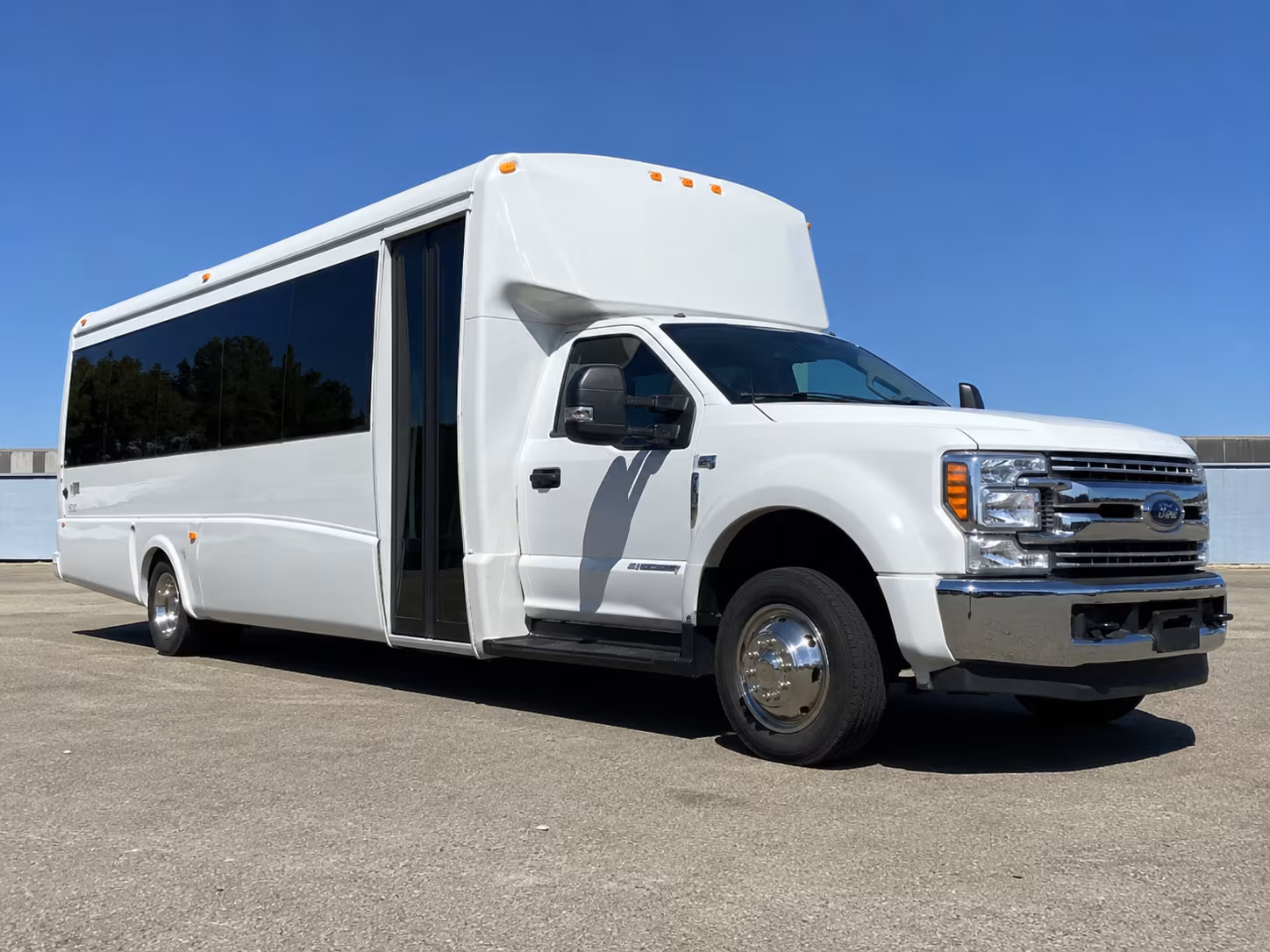 charter buses for museum and science center field trips near cranston