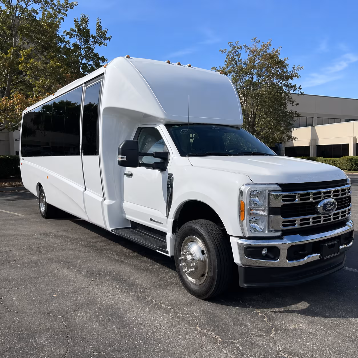 corporate airport transfer buses to t f green international airport