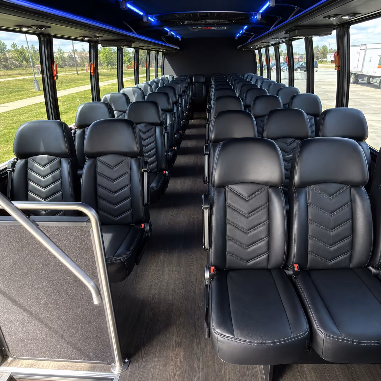 minibus rentals for cranston rehearsal dinners and day after brunches