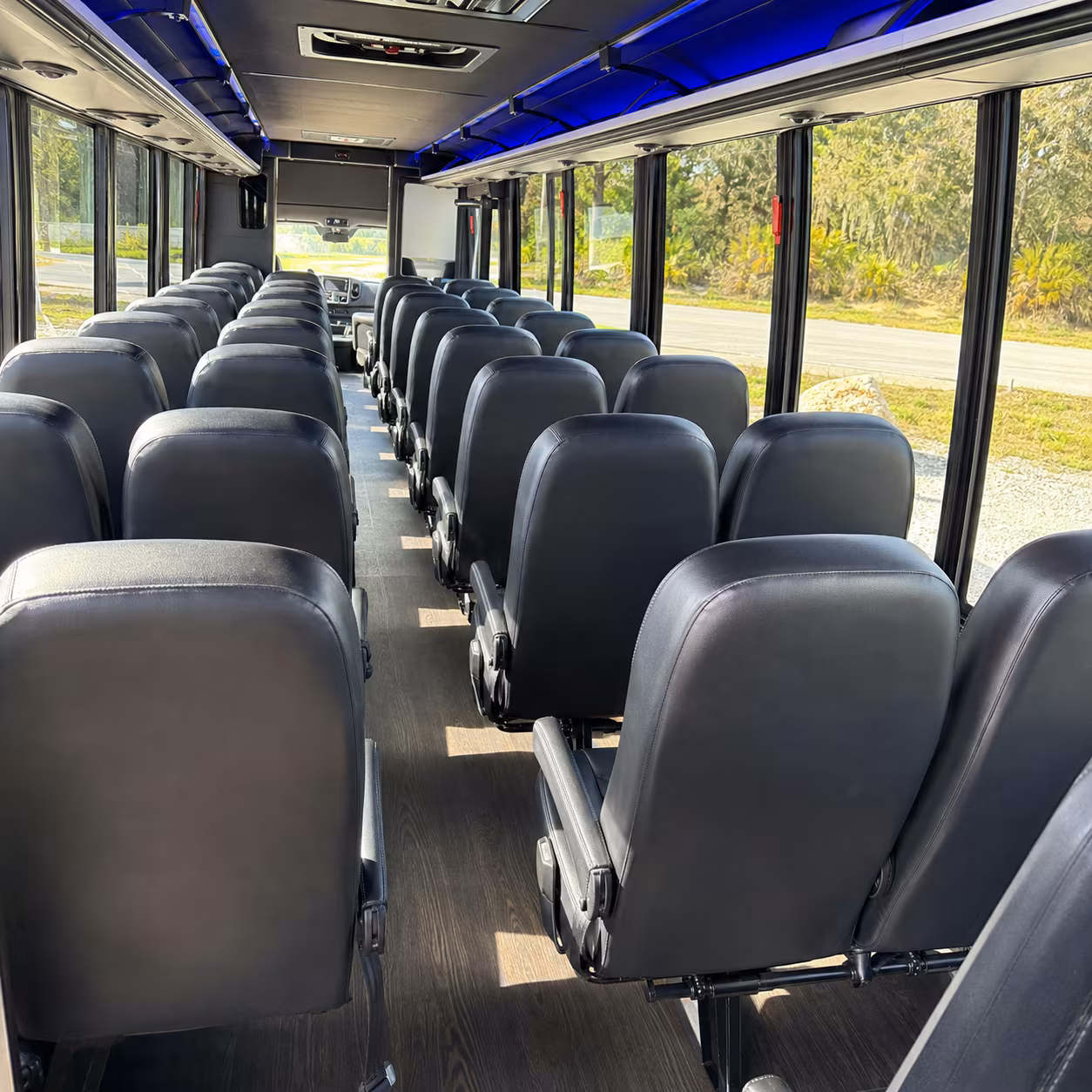 minibus rentals for small group winery crawls across rhode island